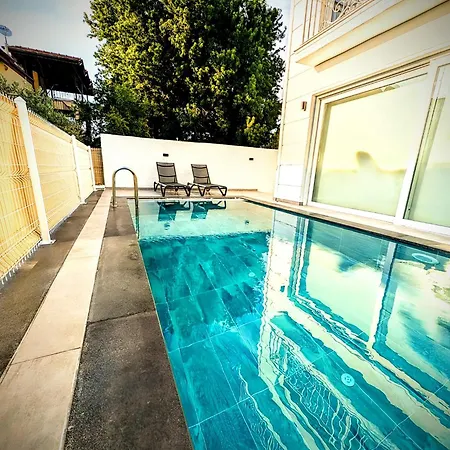Villa Atlas